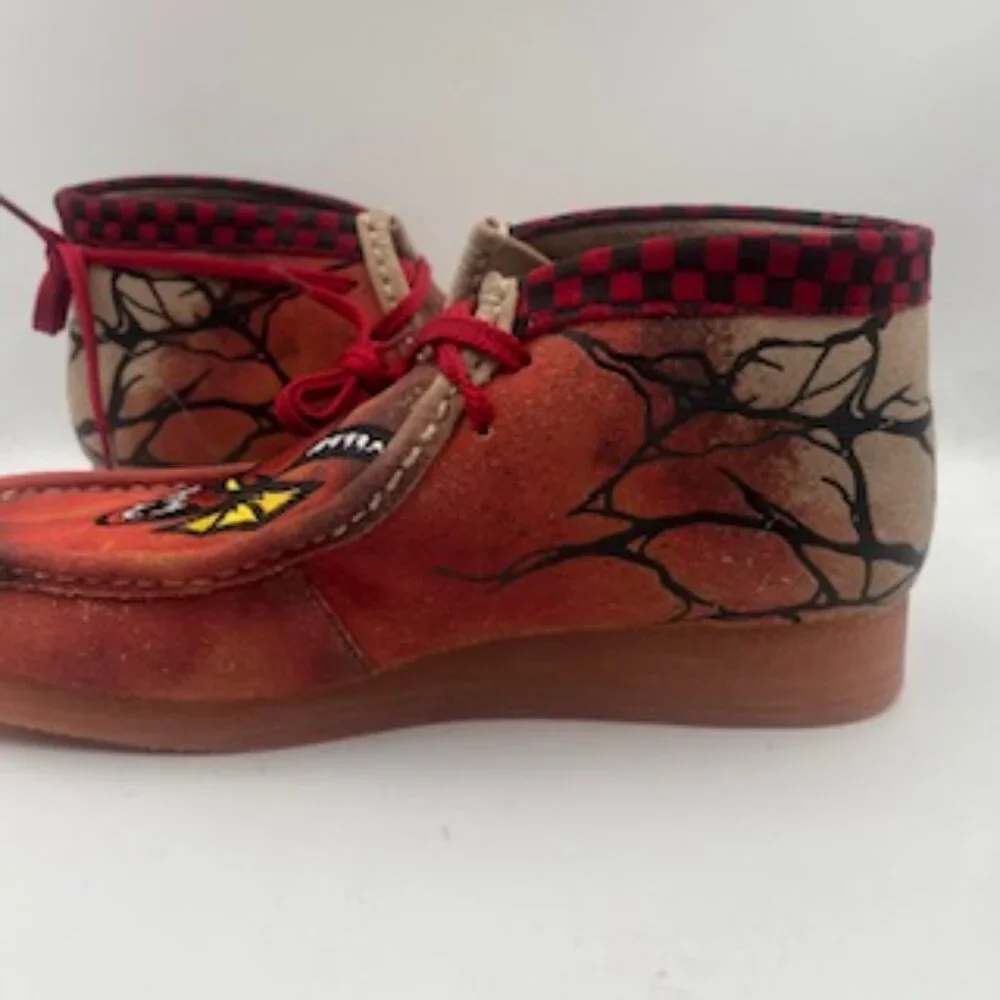 NEW Hellfire Club Shoes Mens Size 8.5 Clarks Walkable Strange Things D & D NWOB